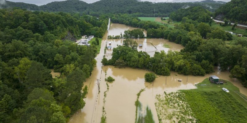 ABD'nin Kentucky eyaletinde sel: 6 bölgede acil durum ilan edildi