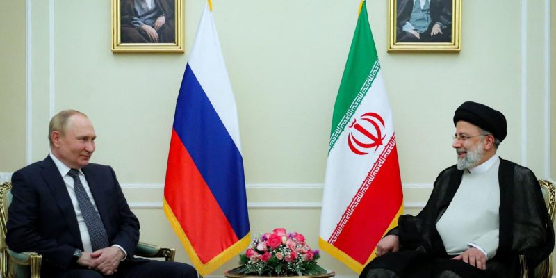 İran Cumhurbaşkanı Reisi ile Rusya Devlet Başkanı Putin bir araya geldi
