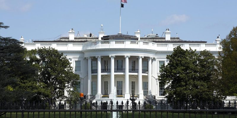 Beyaz Saray yakınlarına yıldırım düştü: 4 yaralı