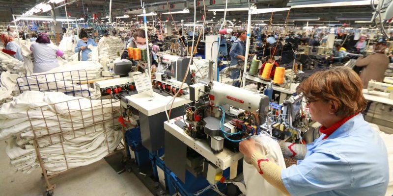 Tekstil ve ham madde sektöründe en yüksek 6 aylık ihracat