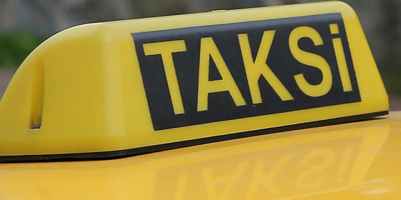 Antalya'da taksicilere yabancı dil eğitimi verilecek