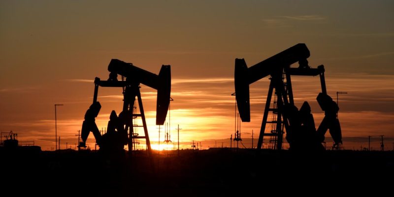 Brent petrolün varil fiyatı 92,82 dolar