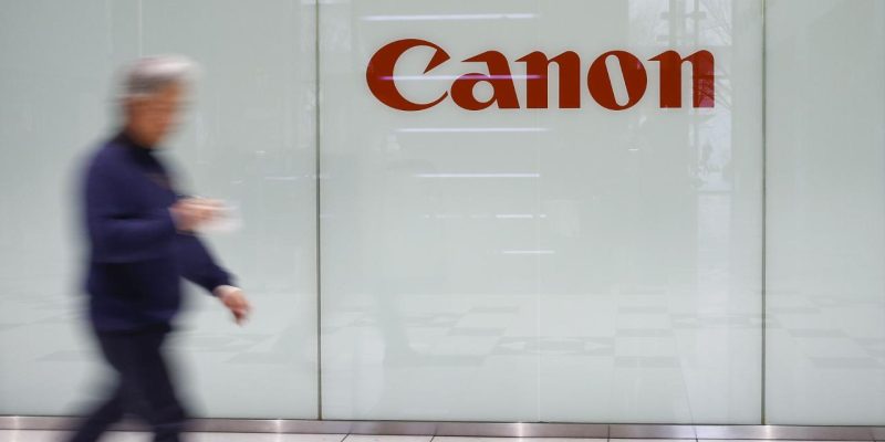 Canon, çip imal eden cihaz imalatına 50 milyar yen yatıracak
