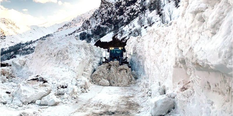 Hakkari'de kar nedeniyle kapanan 146 yol ulaşıma açıldı