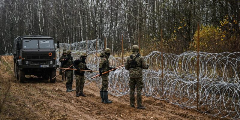 Polonya sınırdaki önlemleri Moskova'ya 'açık mesaj' olarak nitelendiriyor