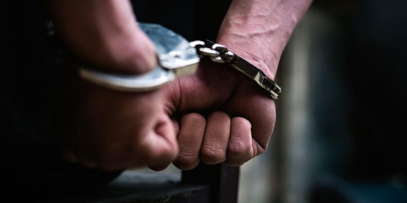 Van'da aranan 11 kişi tutuklandı