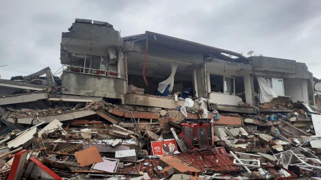 Kahramanmaraş’ta 7,6 büyüklüğünde yeni deprem